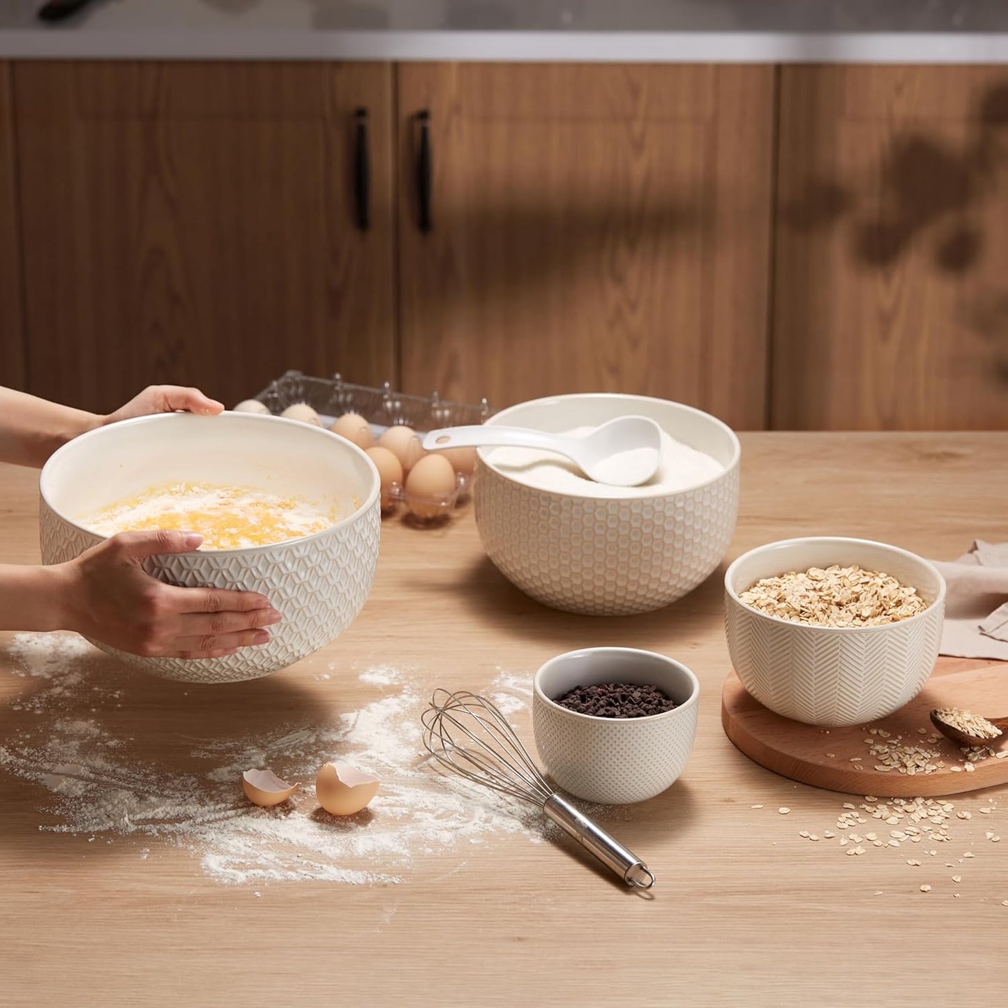 Embossed Nesting Bowl Set